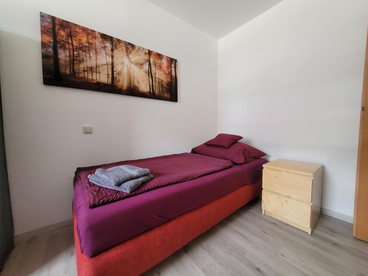 Ferienwohnung Unterneukirchen Mit Garten-Terrasse Bagian luar foto